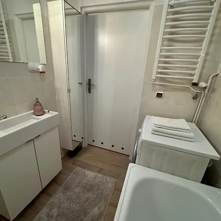 Sunhaus アパート *